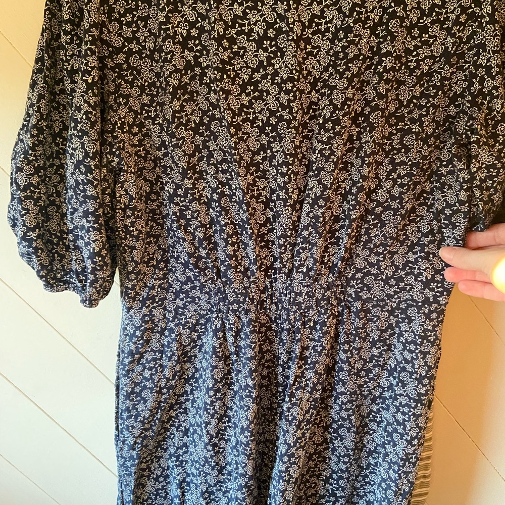 Universal Thread Blue Floral Button-Front Women’s… - image 5